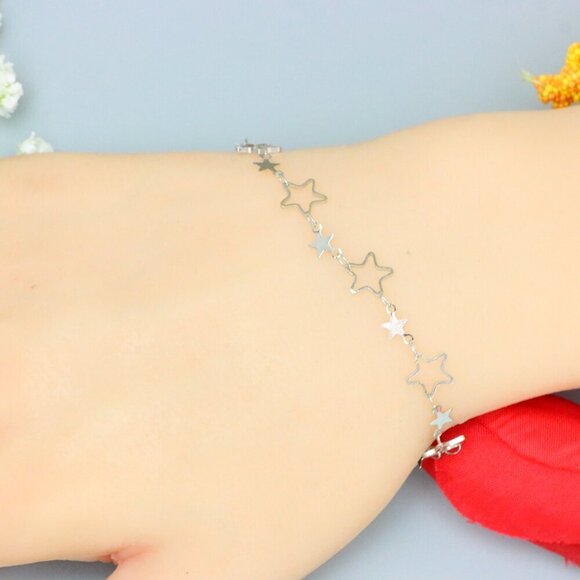 "Elegant & Trendy Bracelet, A Perfect Gift for Women, Thoughtful, EVCH1590 - Picture 1 of 10